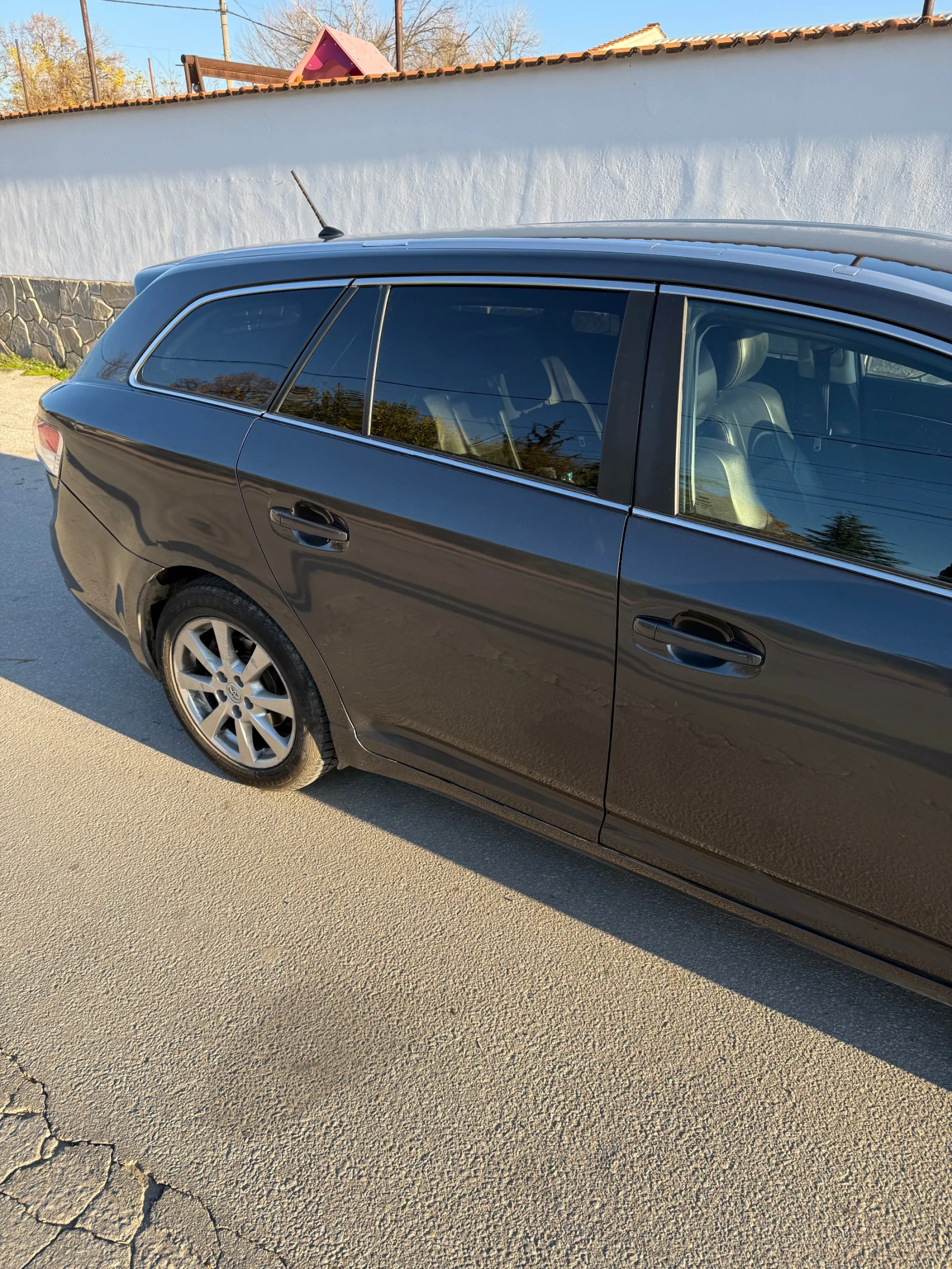 Toyota Avensis 2.2 D4D - изображение 6