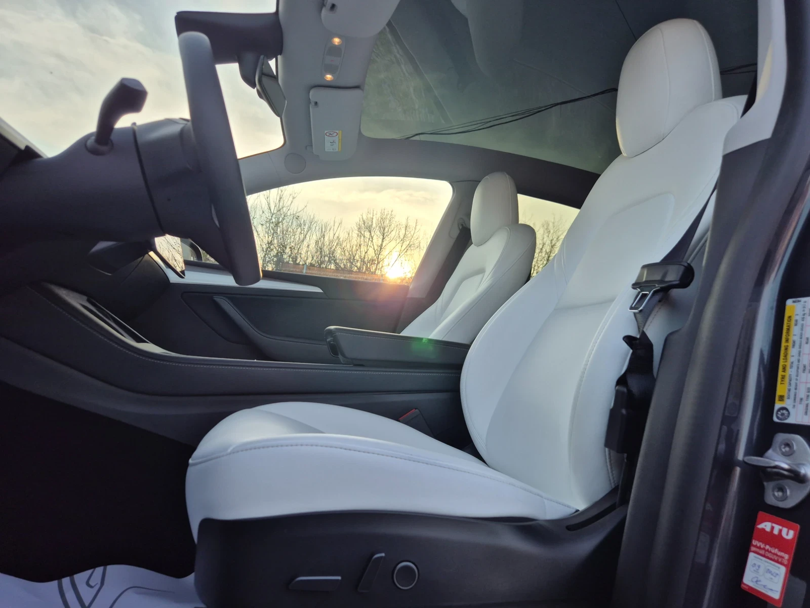 Tesla Model Y Long range Dual motor  - изображение 8