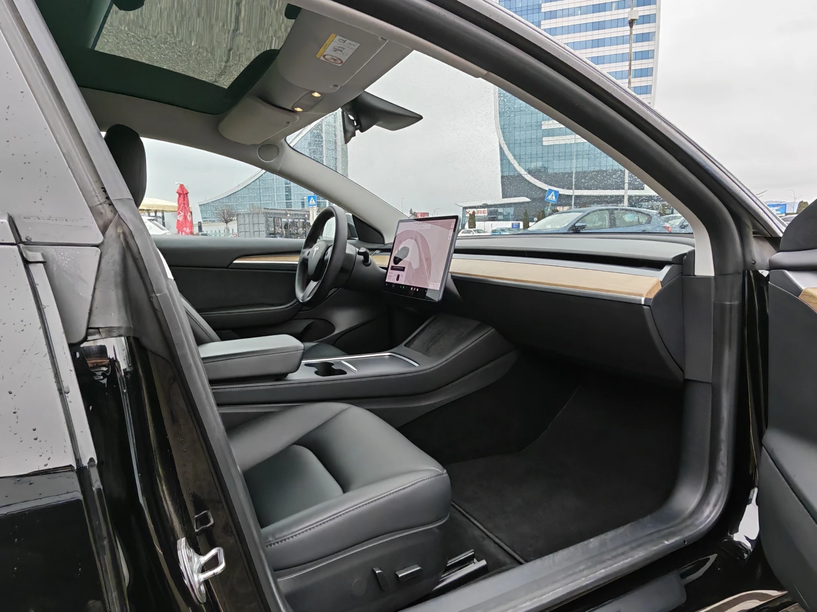 Tesla Model 3 Performance, AWD, Термопомпа в Гаранция, снимка 6 - Автомобили и джипове - 53713678