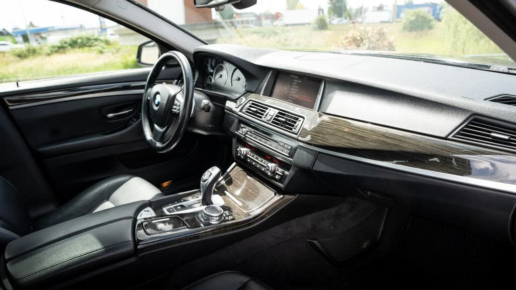 BMW 535 !xDrive!* АвтоКредит* Цена до БГ* , снимка 7 - Автомобили и джипове - 53818157