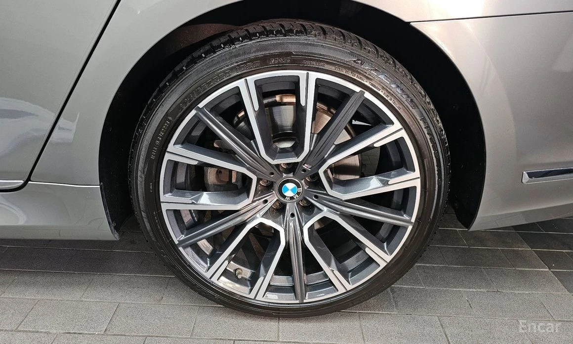 BMW 740, снимка 5 - Автомобили и джипове - 53836926