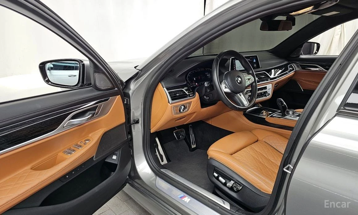 BMW 740, снимка 10 - Автомобили и джипове - 53836926