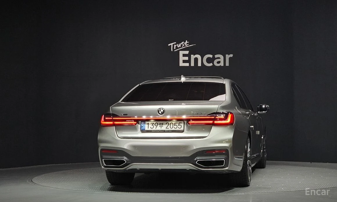 BMW 740, снимка 4 - Автомобили и джипове - 53836926