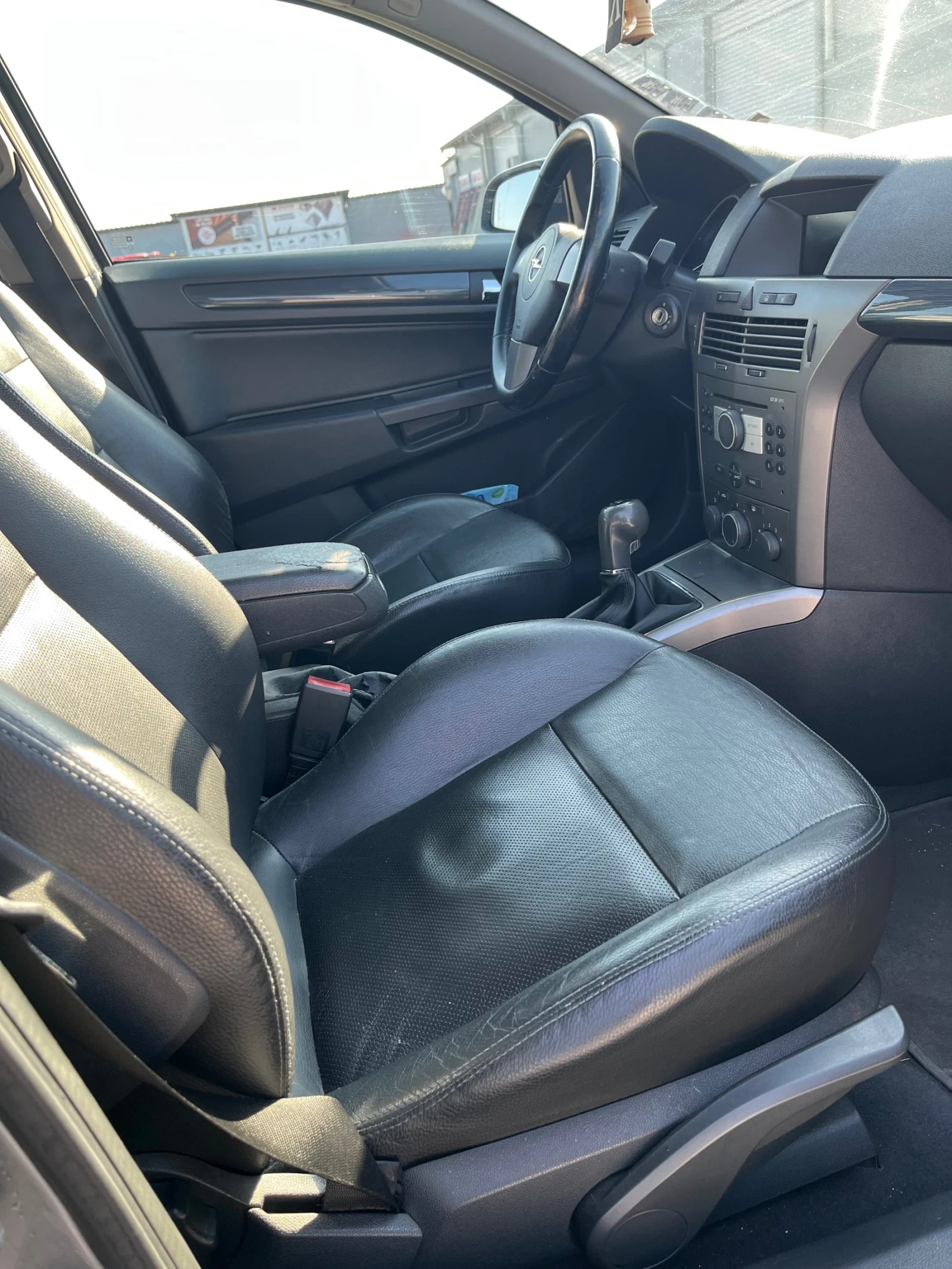 Opel Astra 1.7cdti, снимка 4 - Автомобили и джипове - 53848105