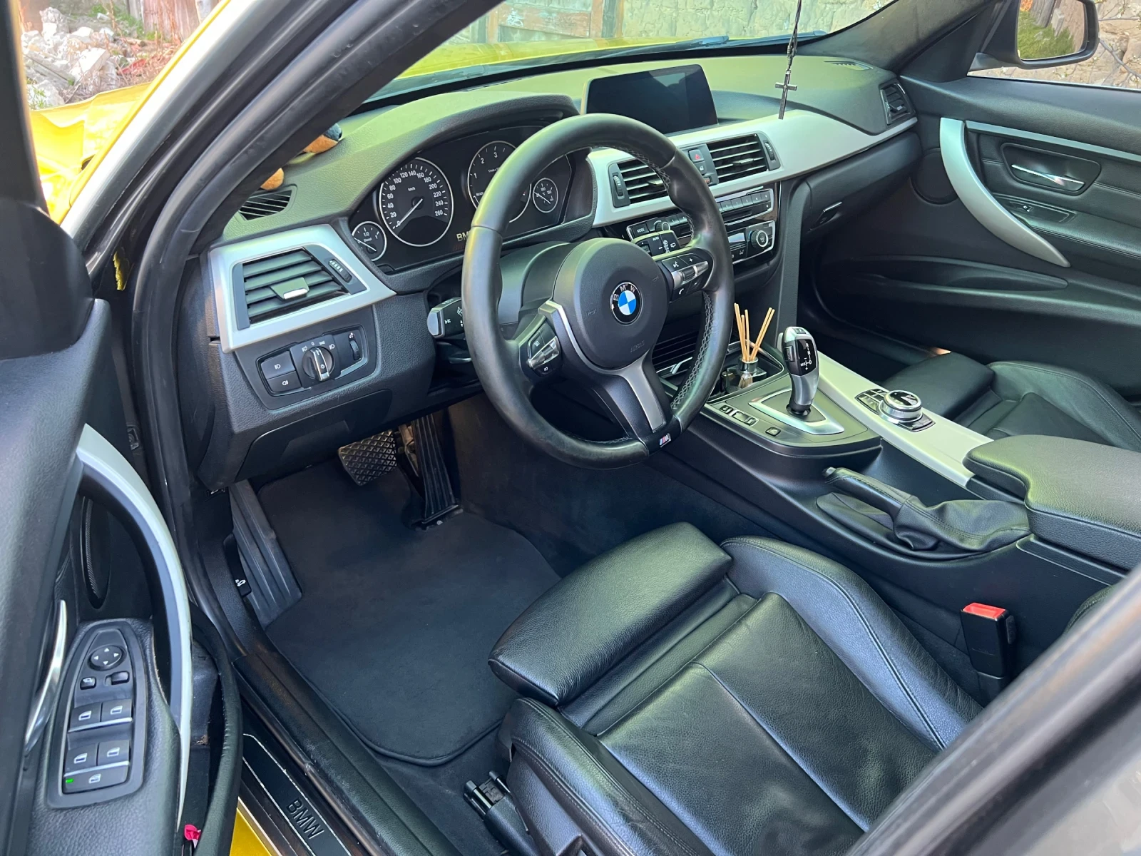 BMW 318 Сменени Вериги!, снимка 12 - Автомобили и джипове - 53853849