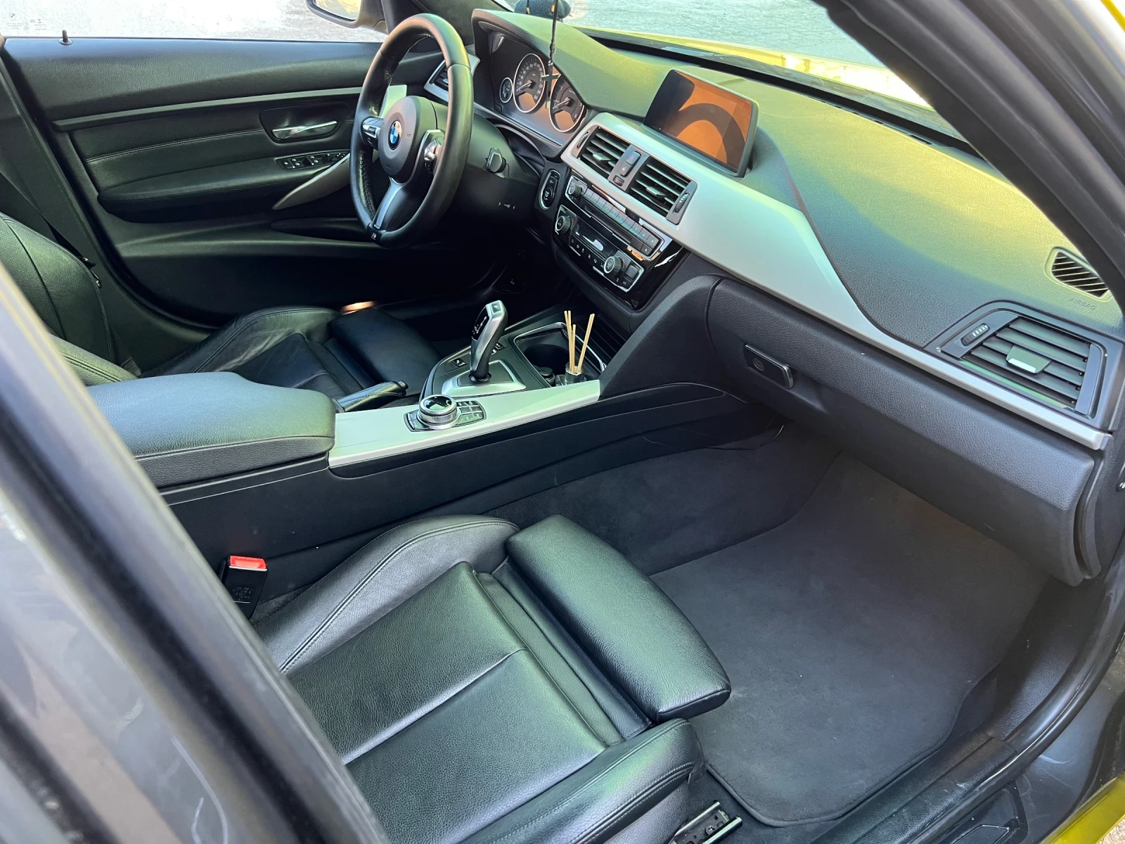 BMW 318 Сменени Вериги!, снимка 13 - Автомобили и джипове - 53853849