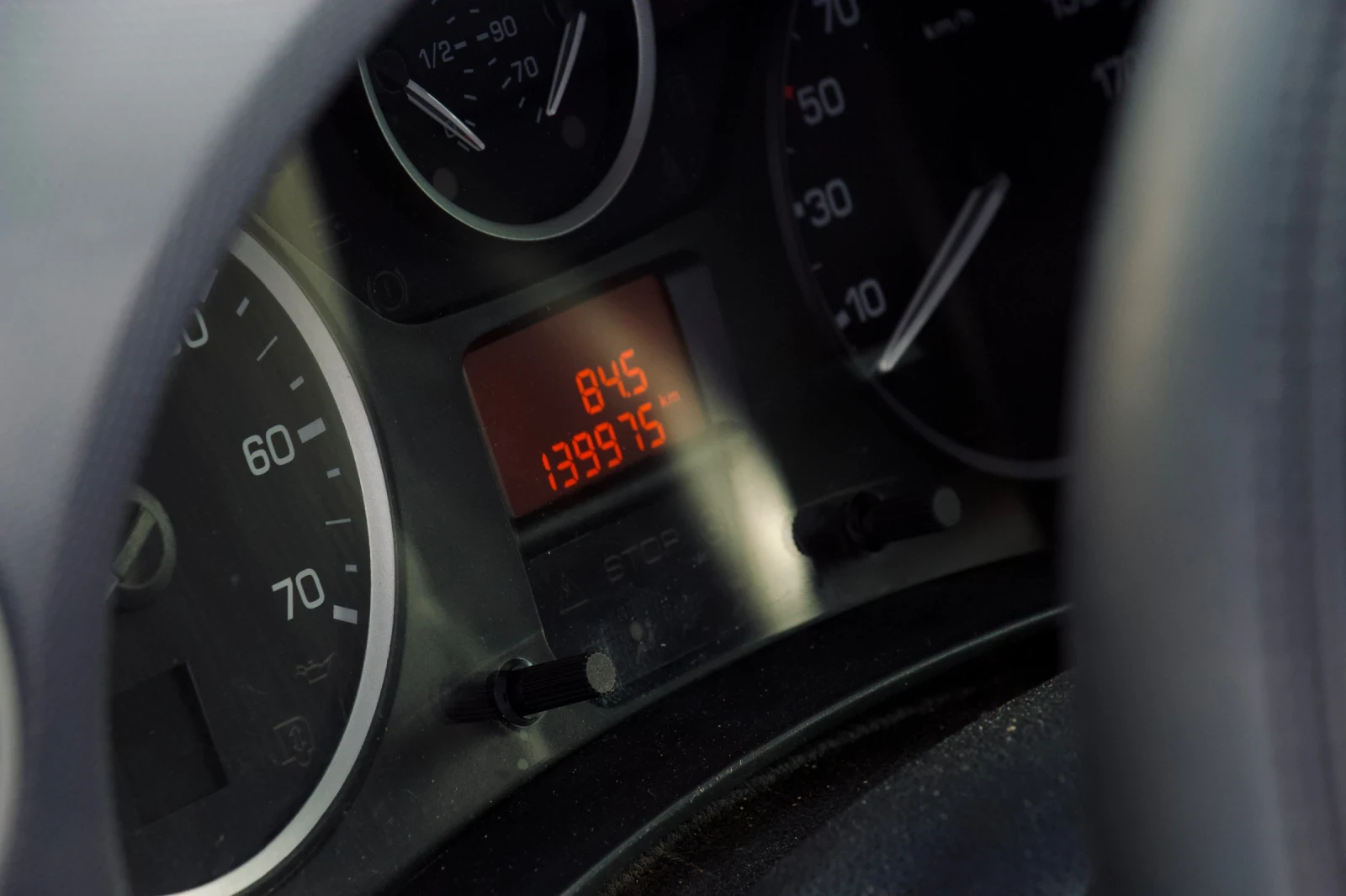 Peugeot Partner 1.6 BlueHdi Автоматик, снимка 10 - Автомобили и джипове - 53943493