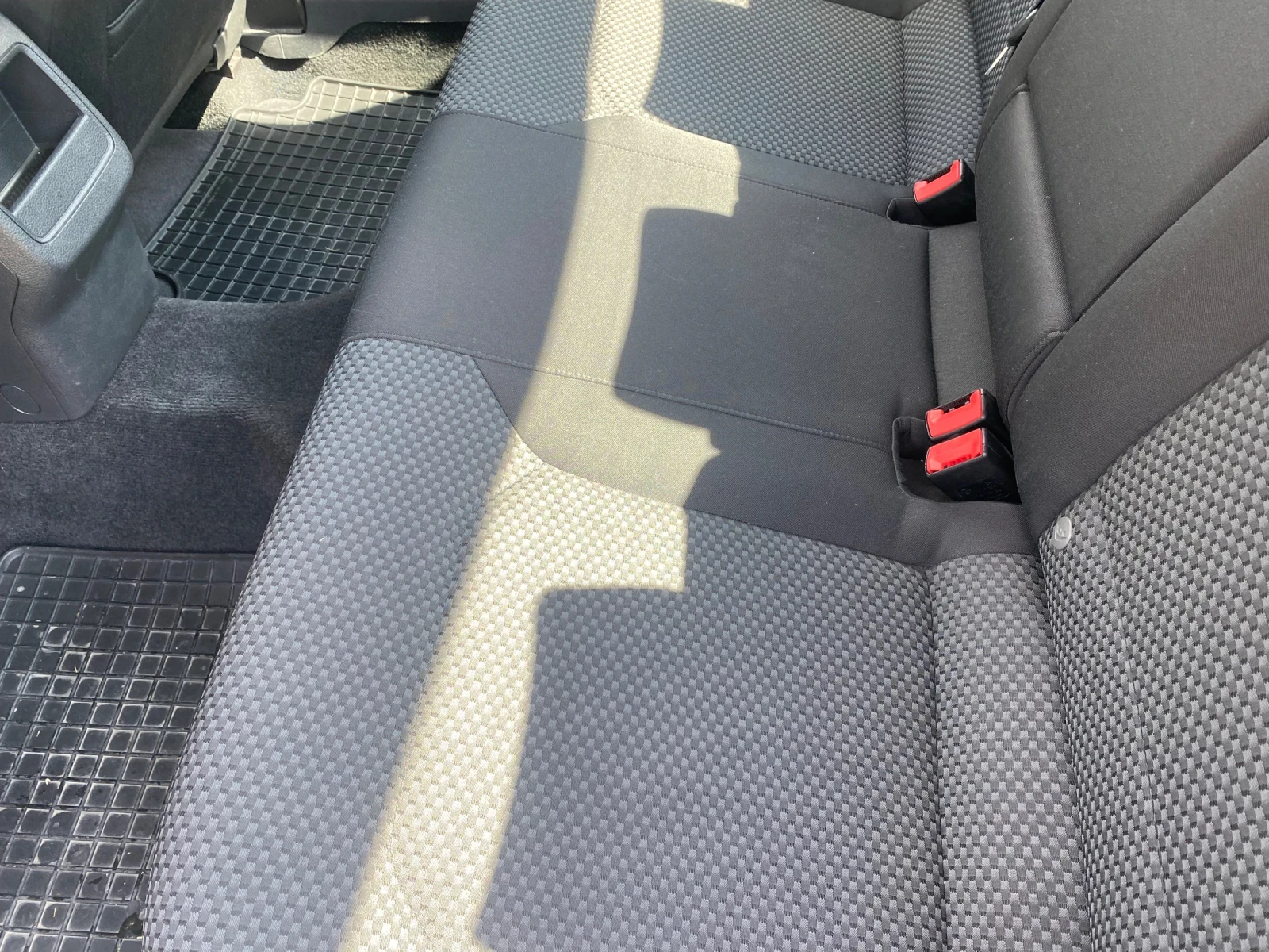 VW Passat, снимка 4 - Автомобили и джипове - 54041386