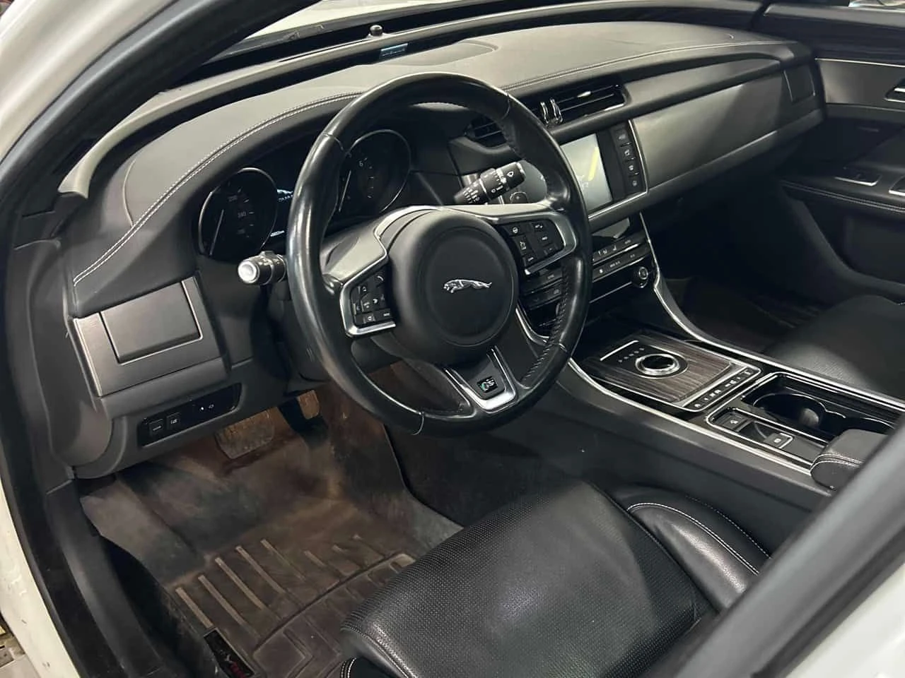 Jaguar Xf * S * CARFAX * ���� �� �� | Mobile.bg � ����������� 7