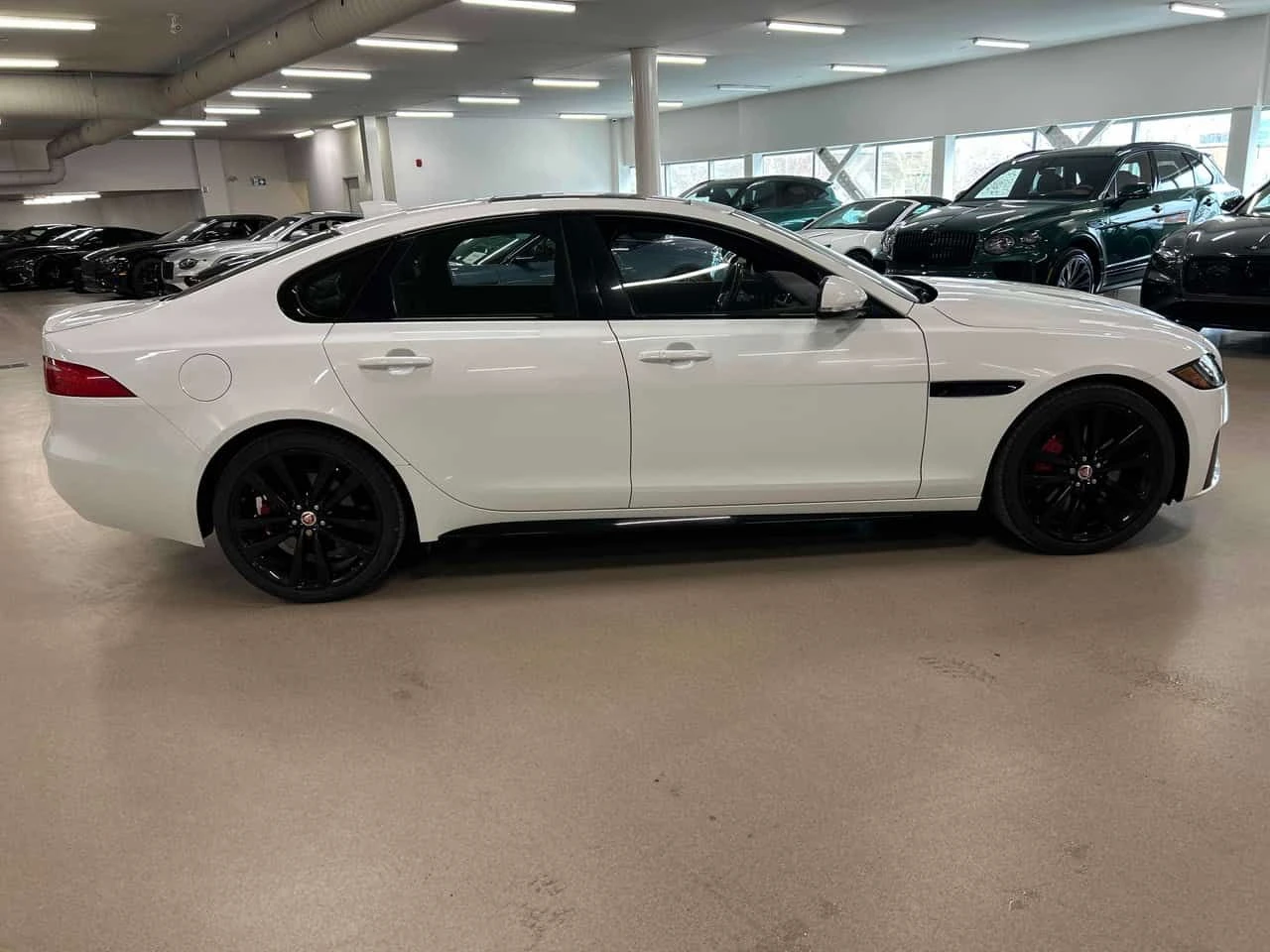 Jaguar Xf * S * CARFAX * ���� �� �� | Mobile.bg � ����������� 3