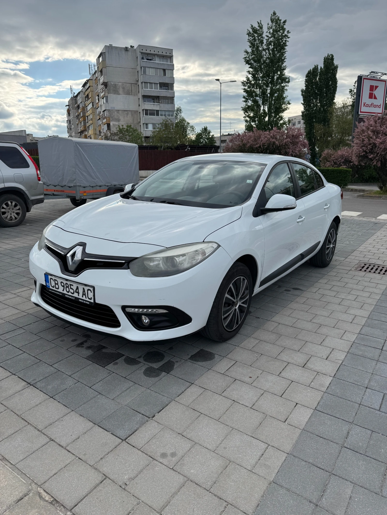 Renault Fluence 1. 5 dCi, снимка 2 - Автомобили и джипове - 54543289