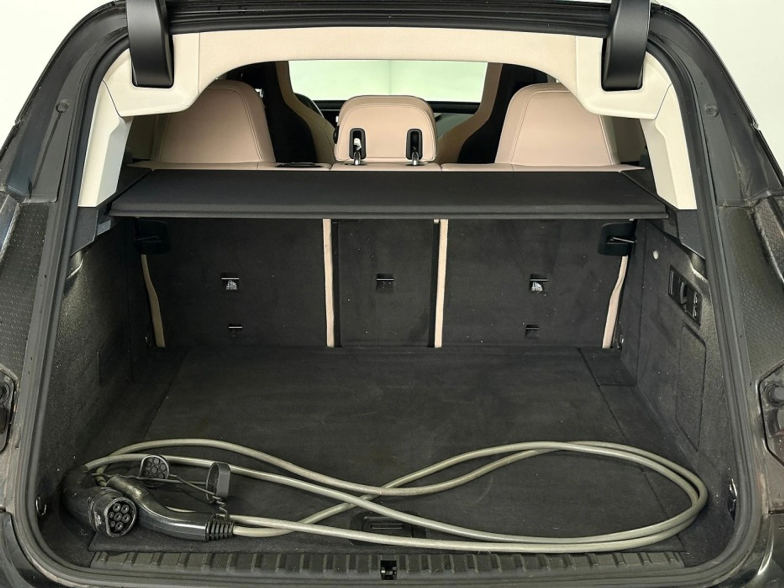 BMW iX 40 - xDrive 326 к.с. Европейска, снимка 14 - Автомобили и джипове - 55301166