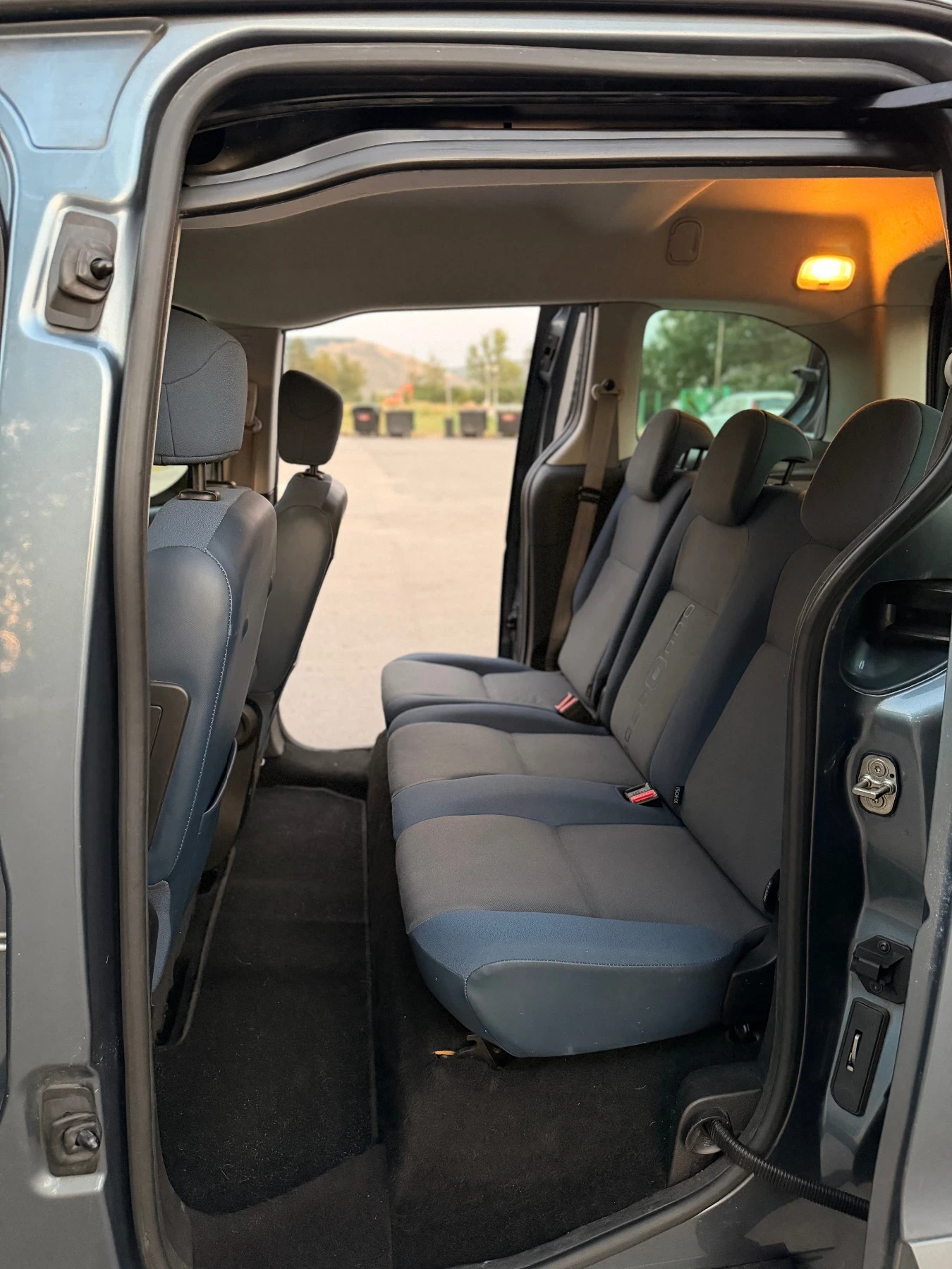 Citroen Berlingo 1.6 LPG 109kc, снимка 9 - Автомобили и джипове - 55772321