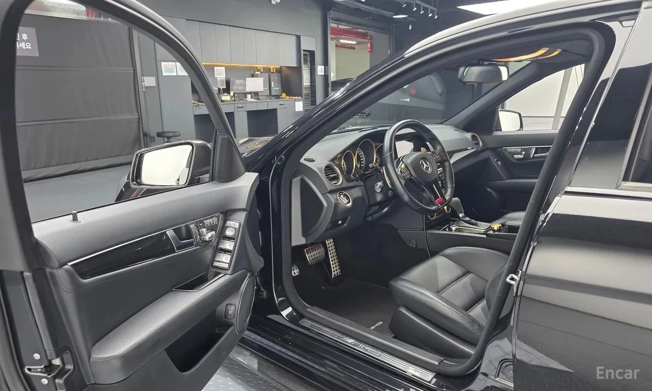 Mercedes-Benz C 63 AMG * C63 Sedan * ���� �� �� | Mobile.bg � ����������� 10