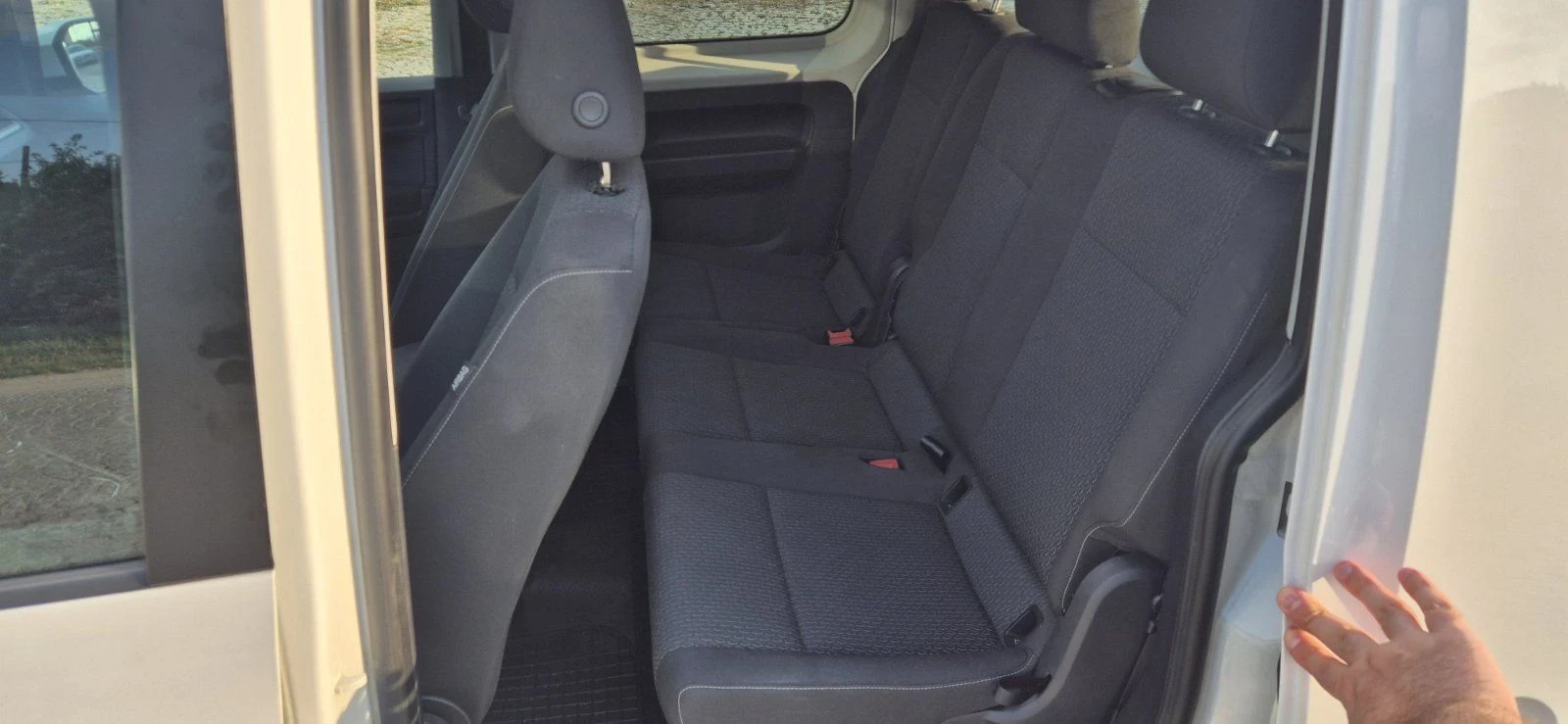 VW Caddy, снимка 10 - Автомобили и джипове - 55812310