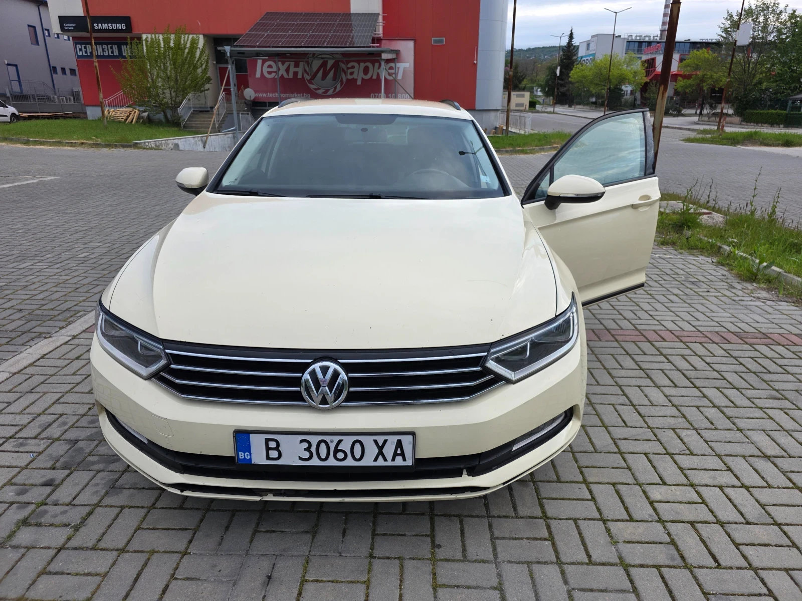 VW Passat Variant