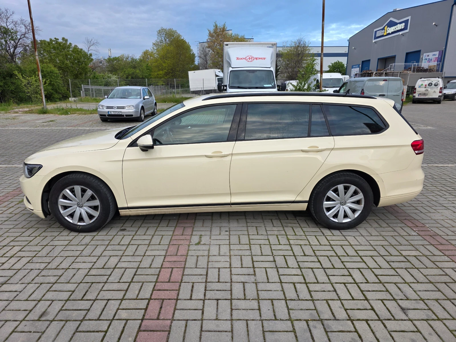 VW Passat Variant, снимка 3 - Автомобили и джипове - 55973542