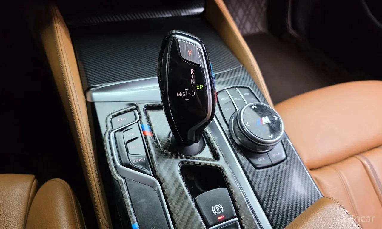 BMW 520 XDRIVE20D * M SPORT* ФИКСИРАНА ЦЕНА ДО БЪЛГАРИЯ*  , снимка 10 - Автомобили и джипове - 56083779