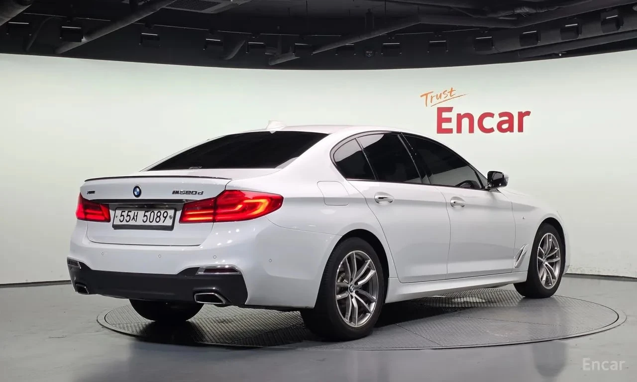 BMW 520 XDRIVE20D * M SPORT* ФИКСИРАНА ЦЕНА ДО БЪЛГАРИЯ*  , снимка 2 - Автомобили и джипове - 56083779