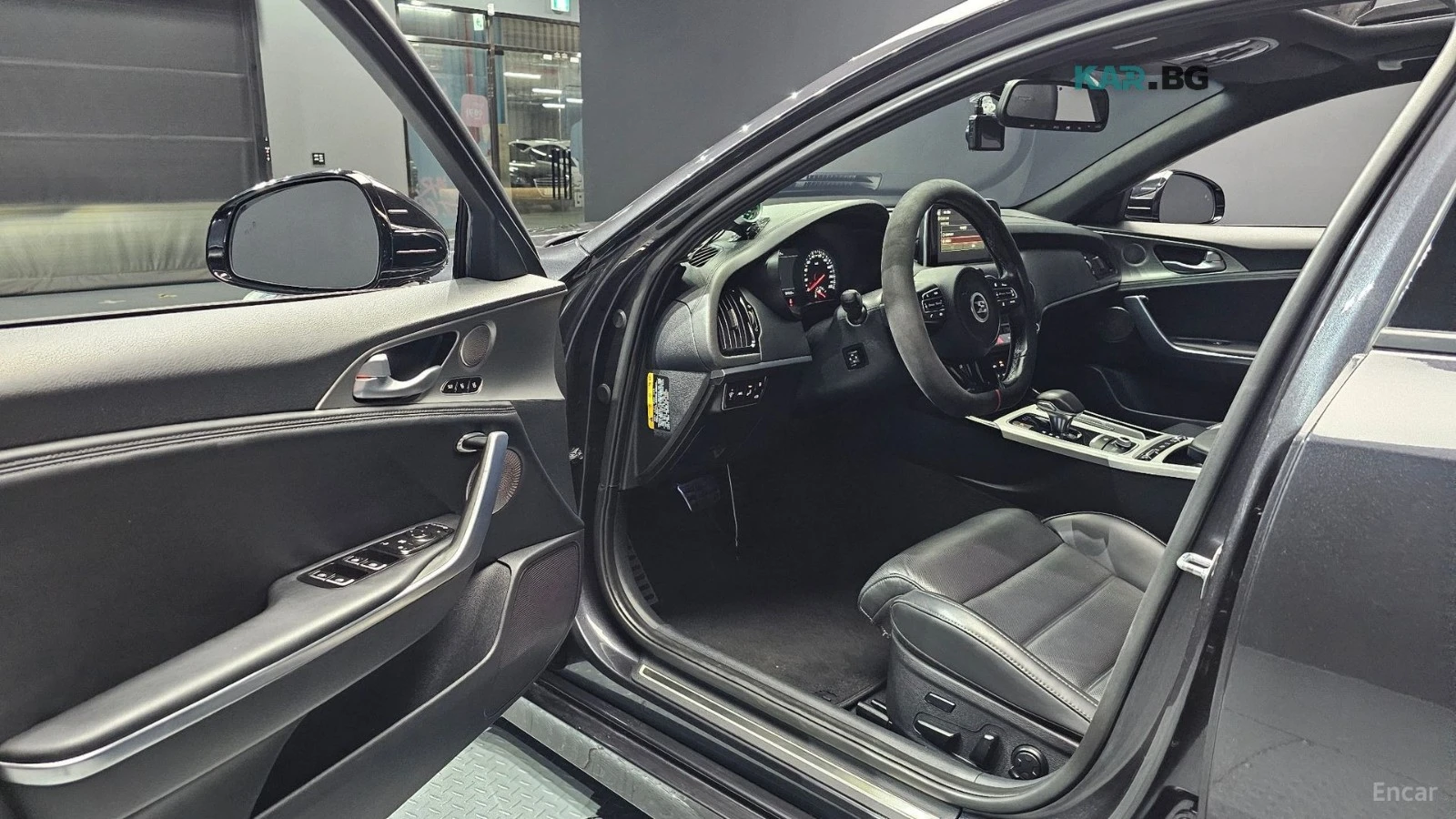 Kia Stinger 2WD GT | 360 | HEADS UP | DISTRO, снимка 10 - Автомобили и джипове - 56086753