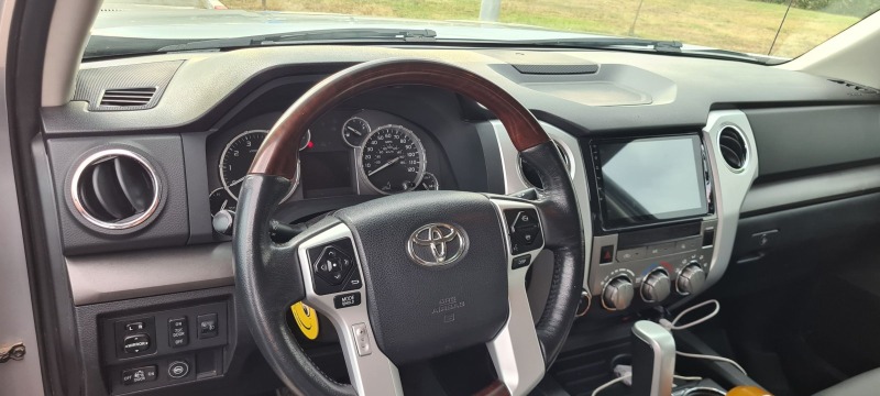 Toyota Tundra irforse 5.7 srs  gas BRC, снимка 15 - Автомобили и джипове - 38007199