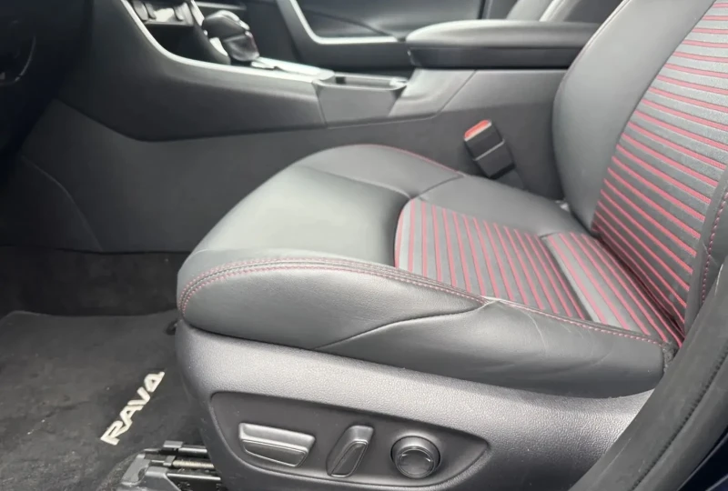 Toyota Rav4 Plug-in hybrid , снимка 4 - Автомобили и джипове - 53334995