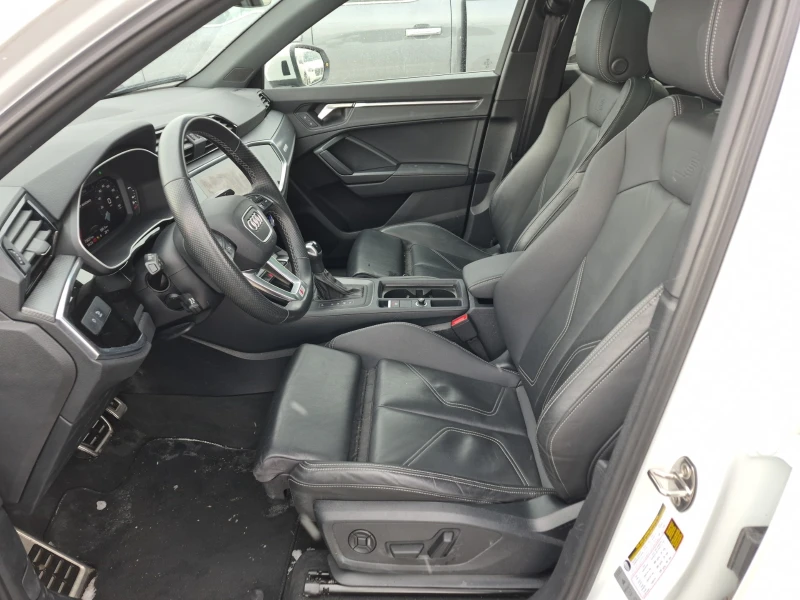 Audi Q3 PROGRESSIV| PANORAMA| LANE ASSIST| CARFAX, снимка 8 - Автомобили и джипове - 53429316