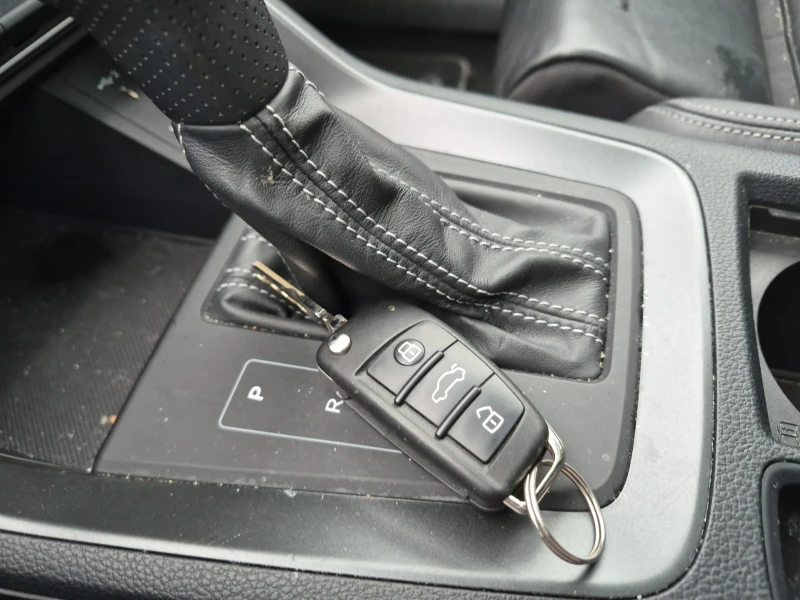 Audi Q3 PROGRESSIV| PANORAMA| LANE ASSIST| CARFAX, снимка 17 - Автомобили и джипове - 53429316