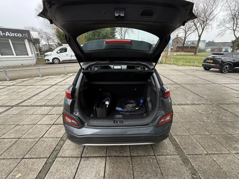 Hyundai Kona SoH 100% Comfort Smart Edition, снимка 7 - Автомобили и джипове - 53595590