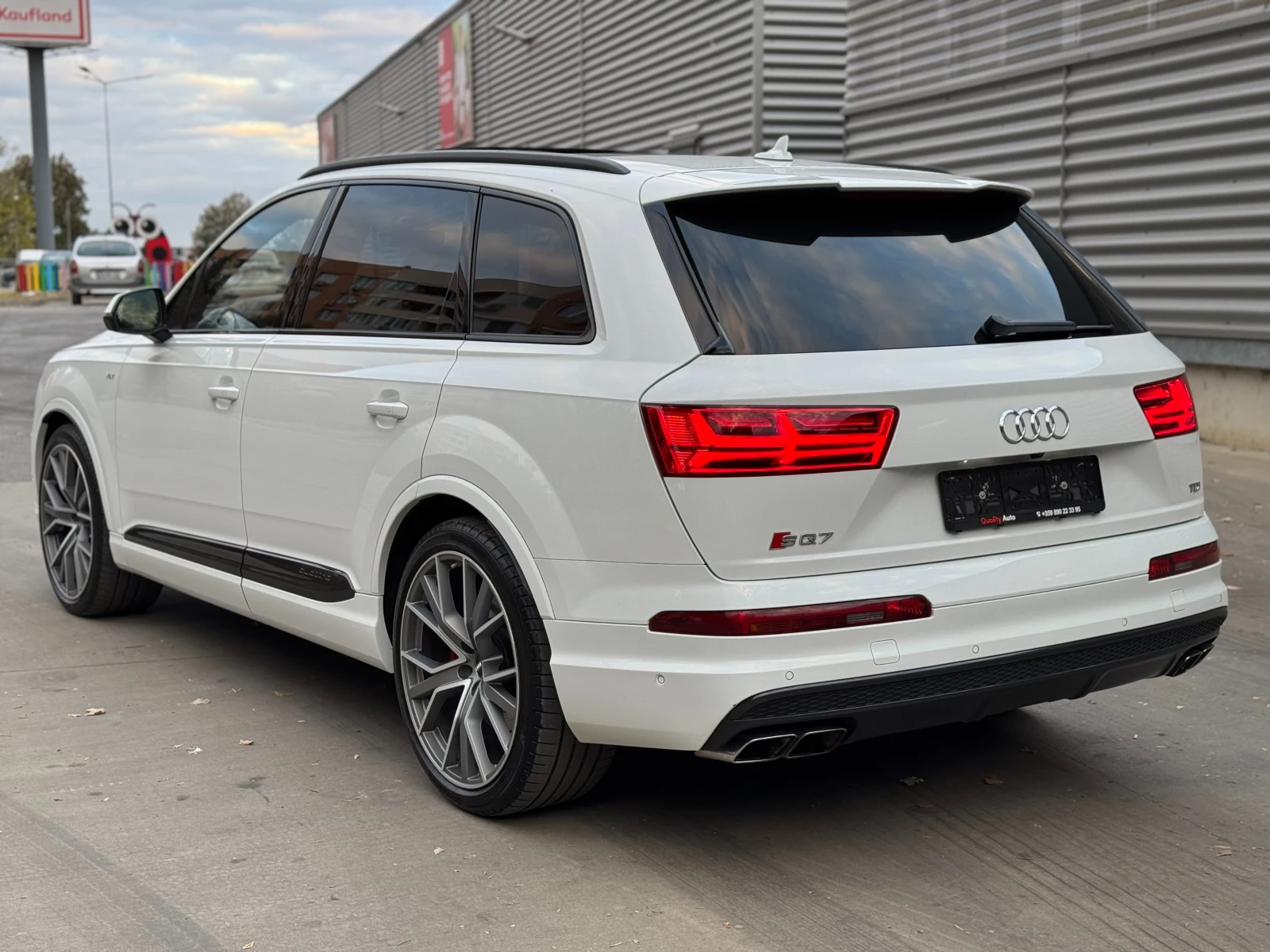 Audi SQ7 3x S-LINE::PANO::DISTRONIK::360::KEYLESS::BOSE - изображение 5