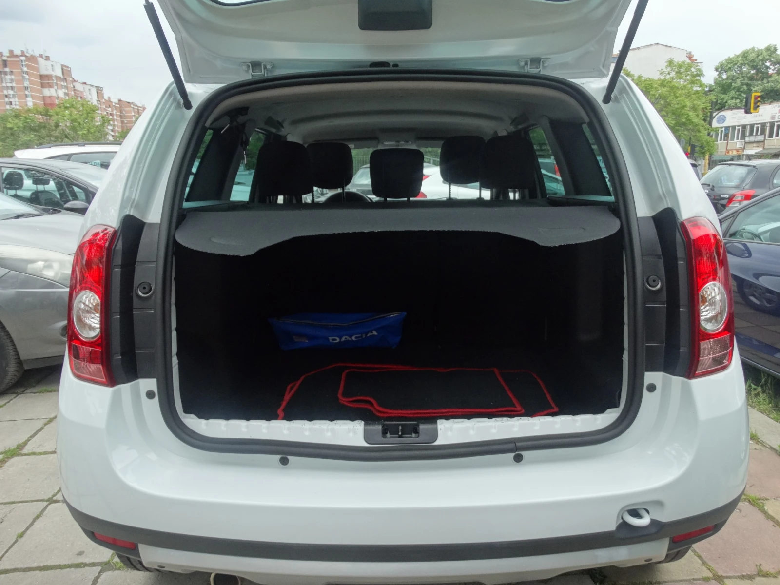 Dacia Duster 1.6 - 105 B/GPL - изображение 5