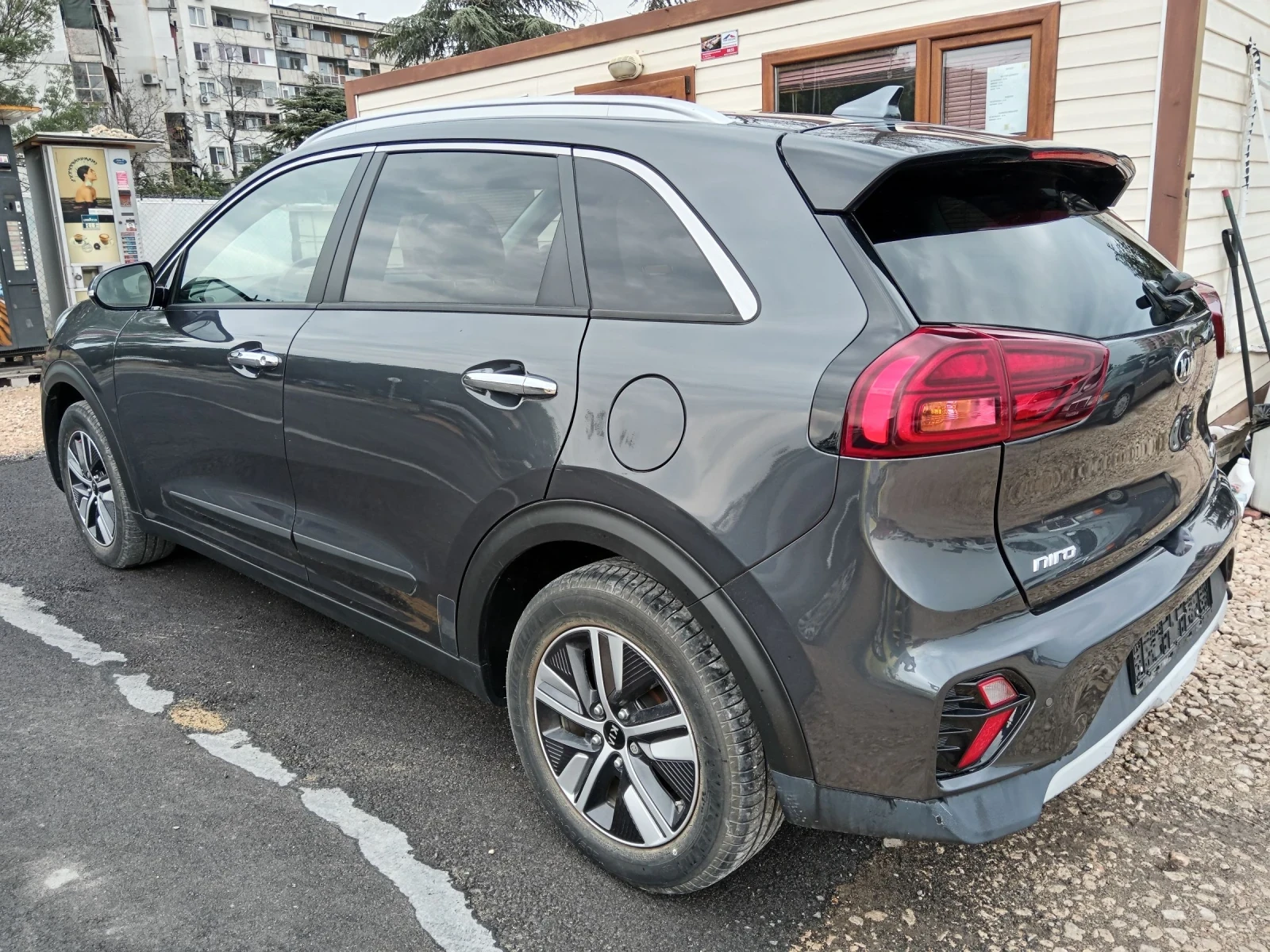 Kia Niro 1.6-хибрид 141к.с - изображение 5