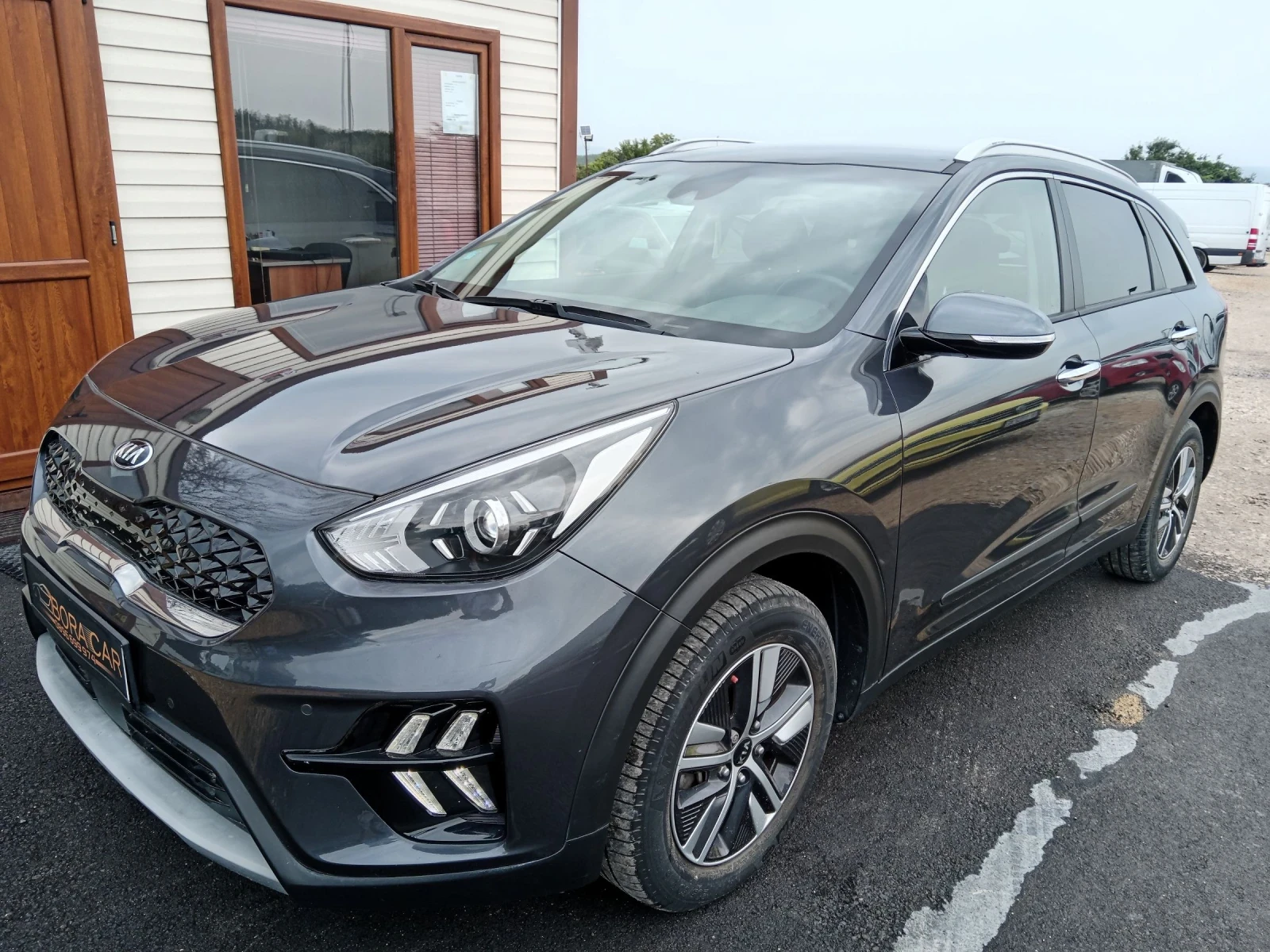 Kia Niro 1.6-хибрид 141к.с - изображение 2