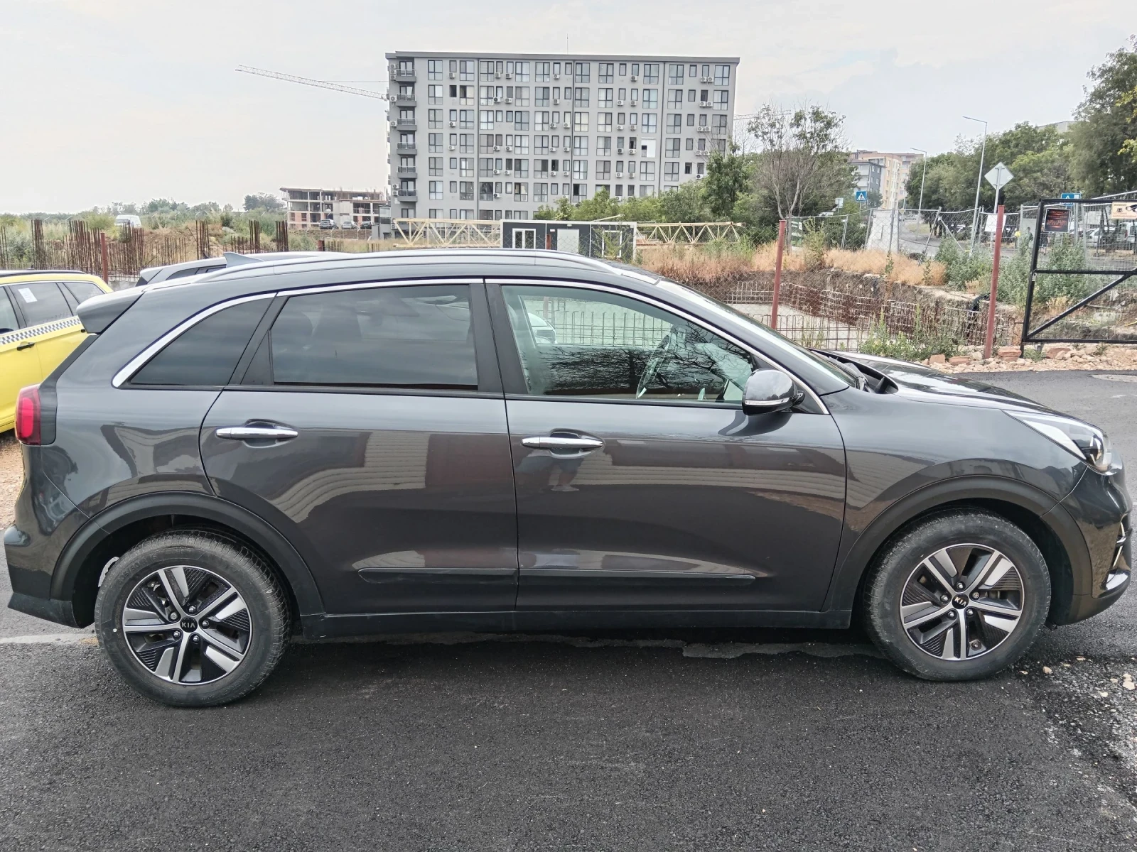 Kia Niro 1.6-хибрид 141к.с - изображение 8