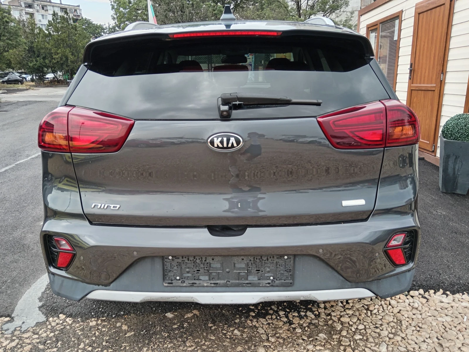 Kia Niro 1.6-хибрид 141к.с - изображение 6