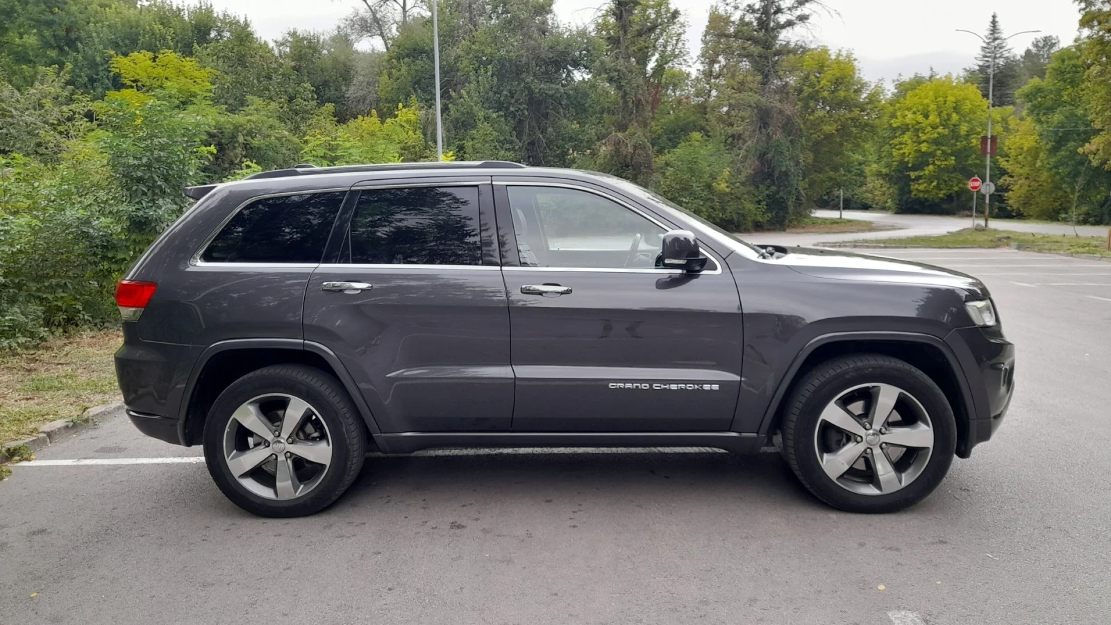 Jeep Grand cherokee OVERLAND - изображение 7