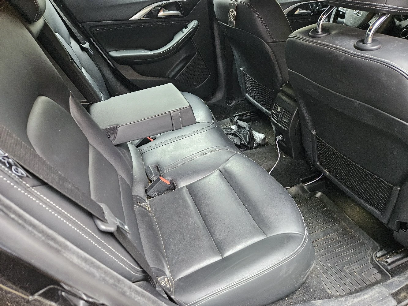 Infiniti Q30  - изображение 3