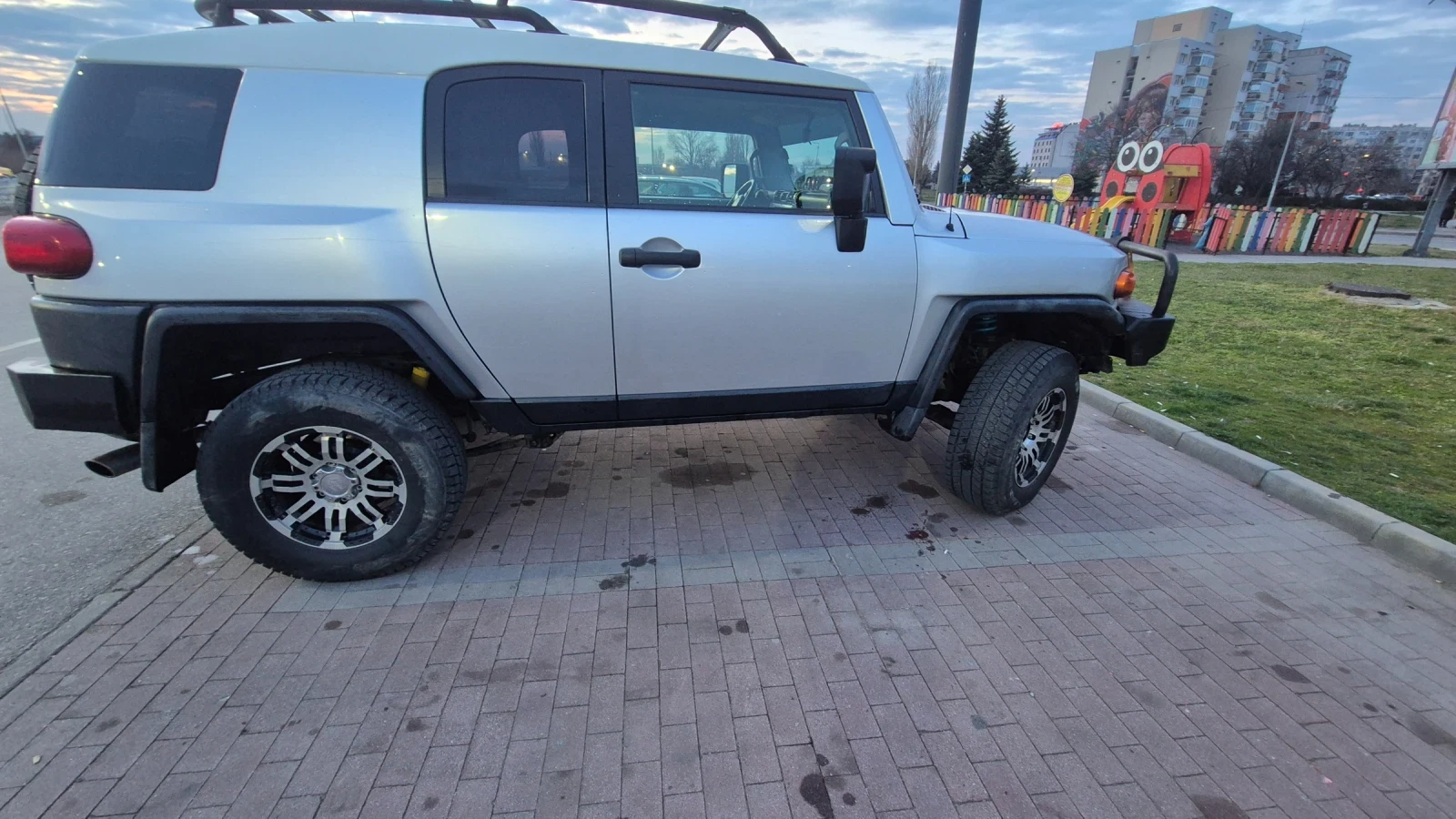 Toyota Fj cruiser, снимка 4 - Автомобили и джипове - 53976826