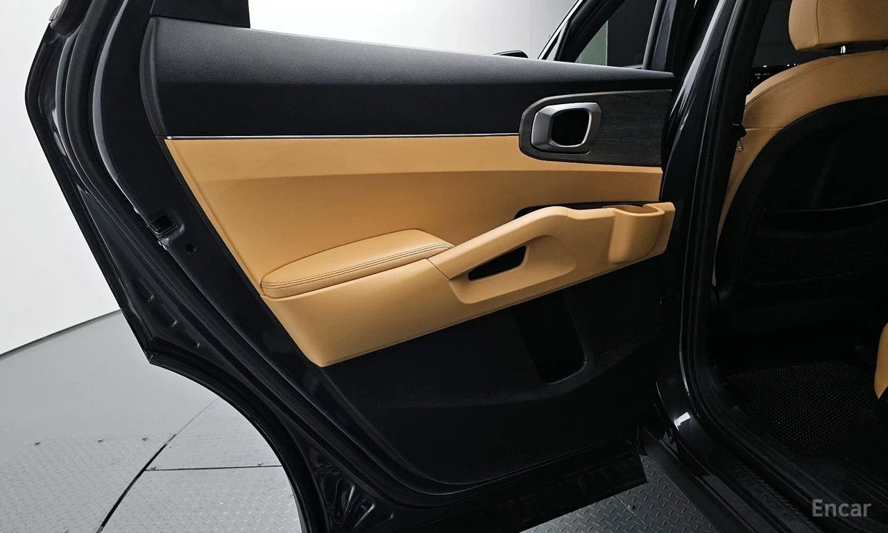 Kia Sorento Diesel 2.2 2WD | ЗАДНА КАМЕРА | KEYLESS | , снимка 11 - Автомобили и джипове - 54334191