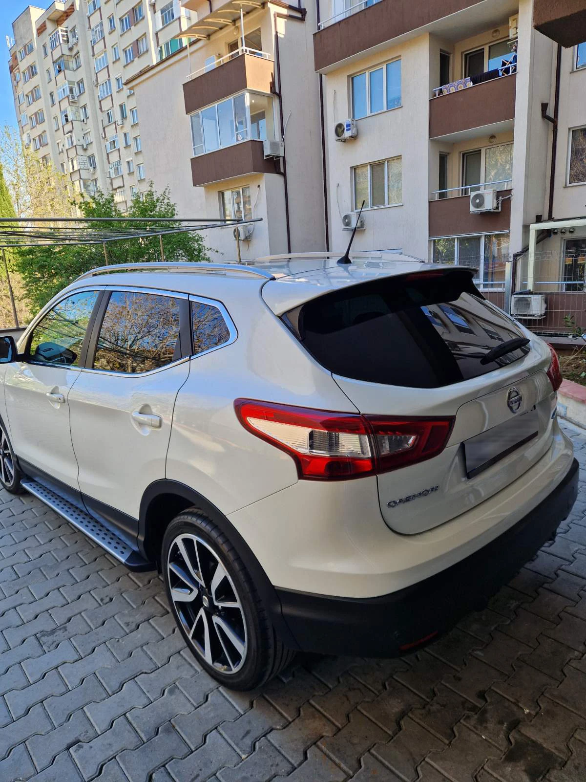 Nissan Qashqai, снимка 4 - Автомобили и джипове - 54431054