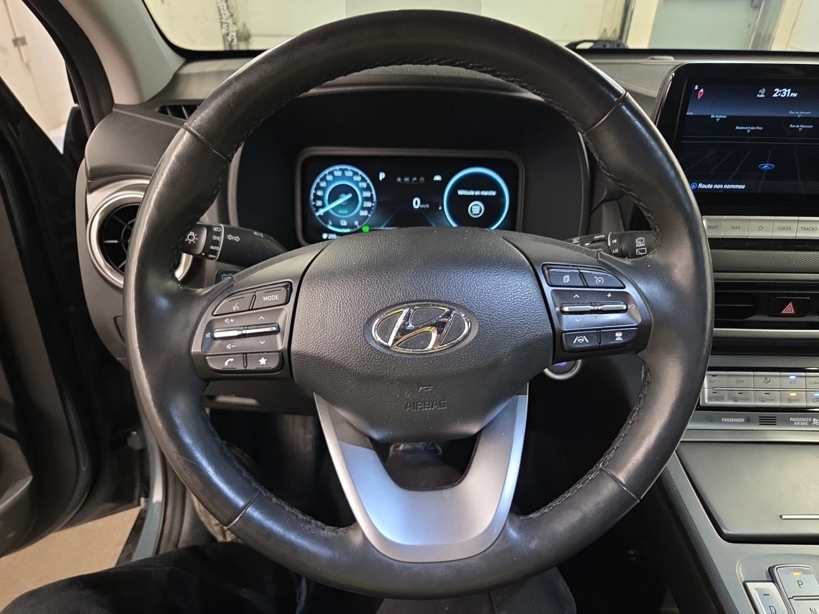 Hyundai Kona ELECTRIC * ULTIMATE * ПОДГРЕВ * ОБДУХВАНЕ * ПАНО, снимка 10 - Автомобили и джипове - 54885677