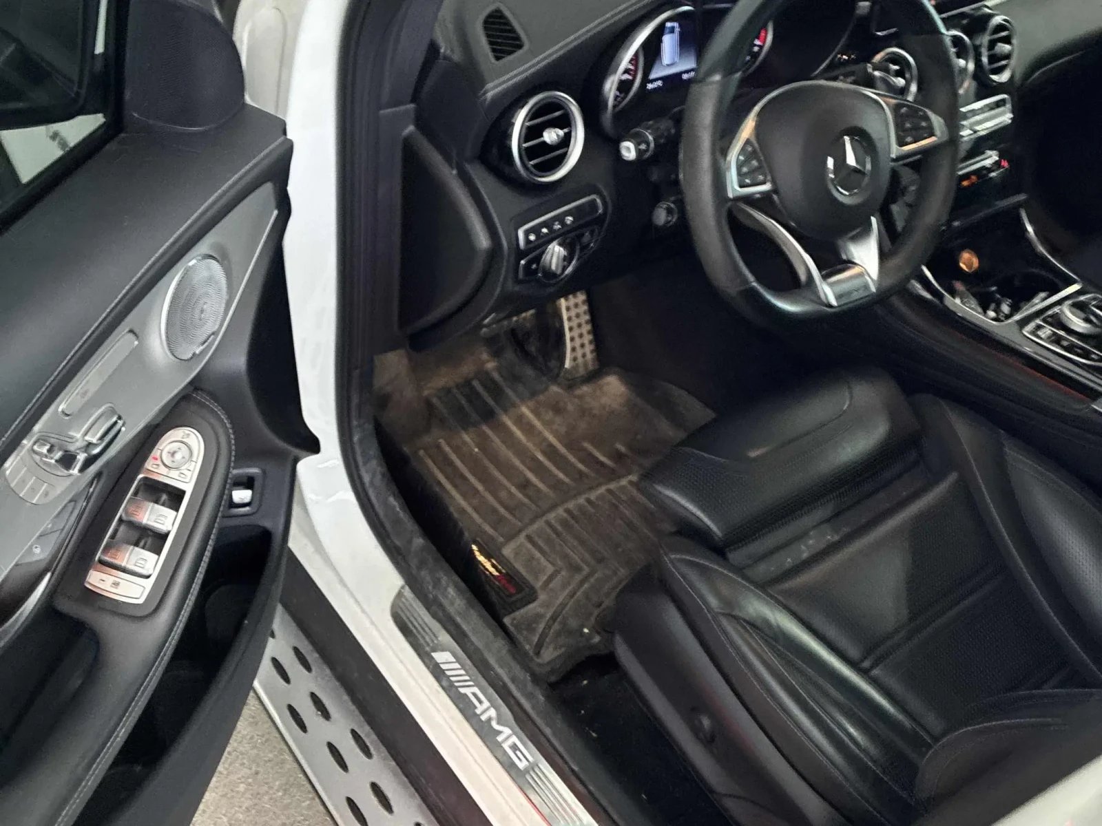 Mercedes-Benz GLC 63 AMG, снимка 8 - Автомобили и джипове - 54970008
