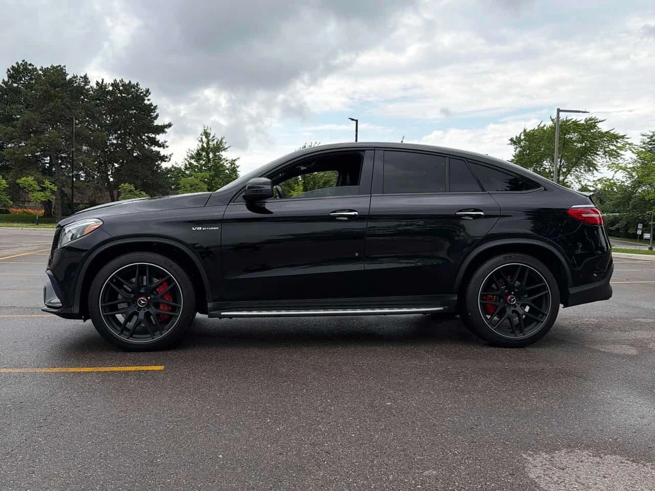 Mercedes-Benz GLE AMG 63 S COUPE * MASSAGE* HEAD-UP* DISTRONIC* 360*, снимка 2 - Автомобили и джипове - 55158469