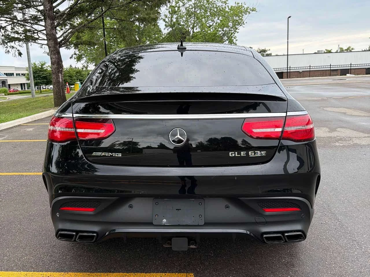 Mercedes-Benz GLE AMG 63 S COUPE * MASSAGE* HEAD-UP* DISTRONIC* 360*, снимка 4 - Автомобили и джипове - 55158469