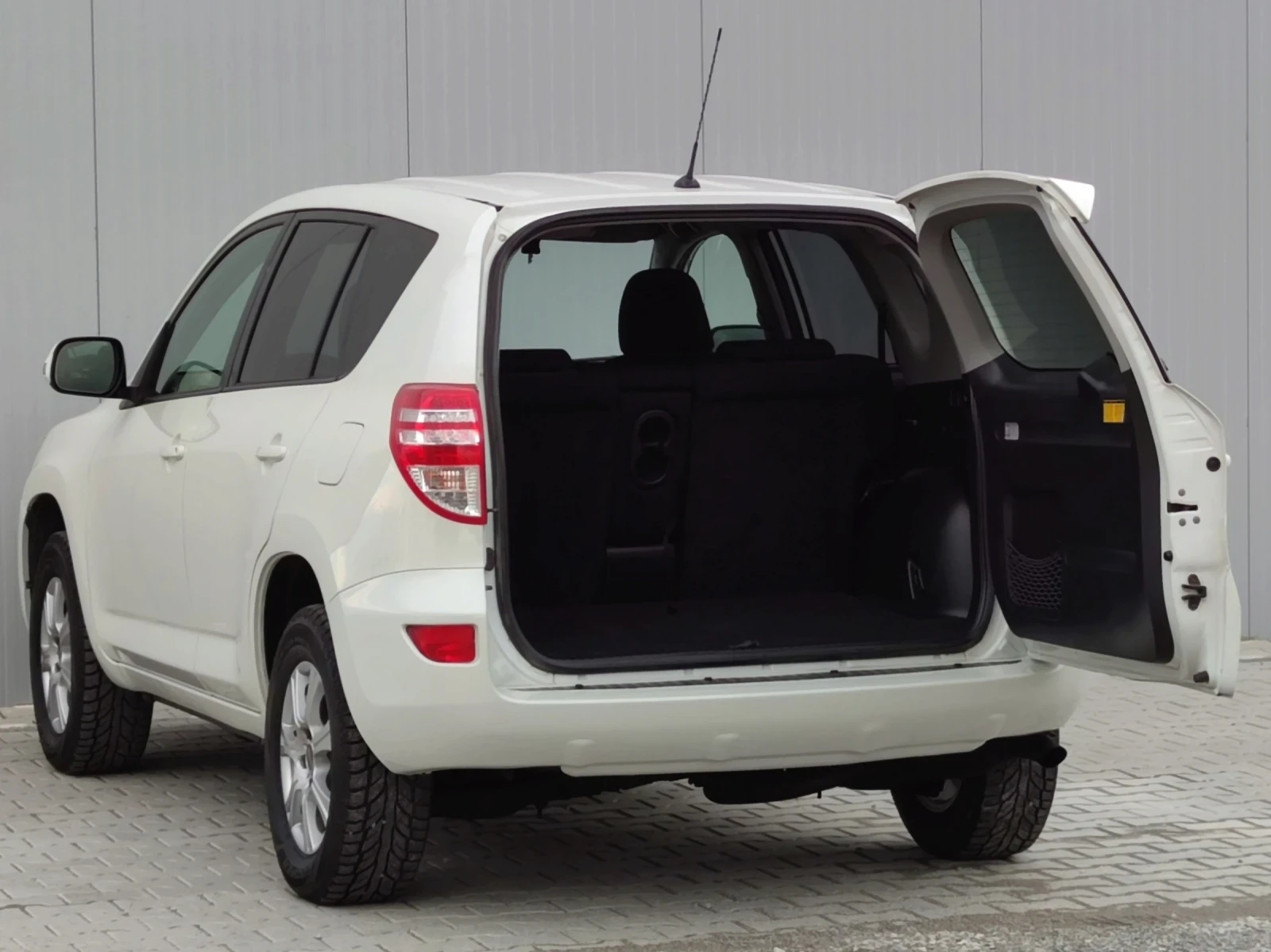 Toyota Rav4 2.2D4d* 150�.�* 4�4* Facelift*  | Mobile.bg � ����������� 7