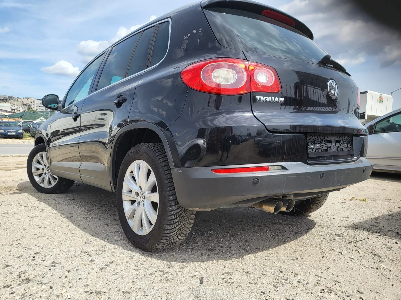 VW Tiguan 2.0 TDI 4-motion , снимка 8 - Автомобили и джипове - 56151272