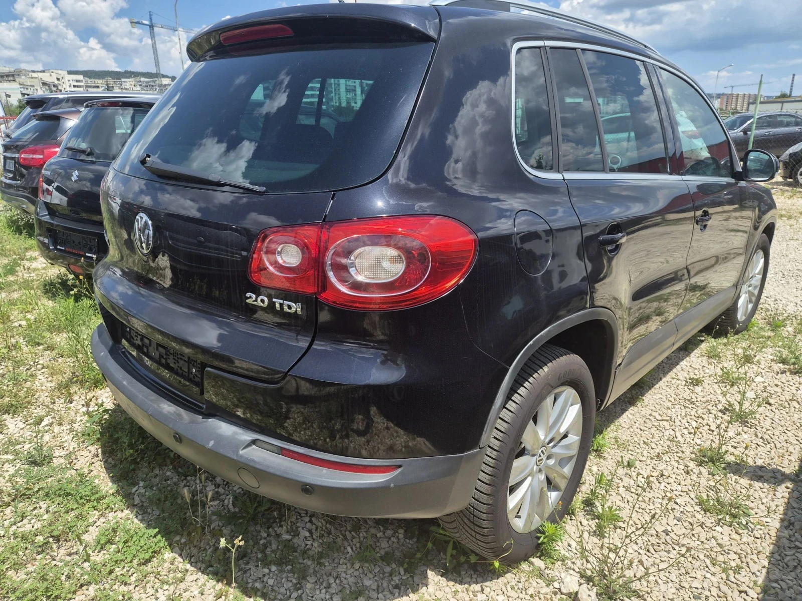 VW Tiguan 2.0 TDI 4-motion , снимка 7 - Автомобили и джипове - 55618345