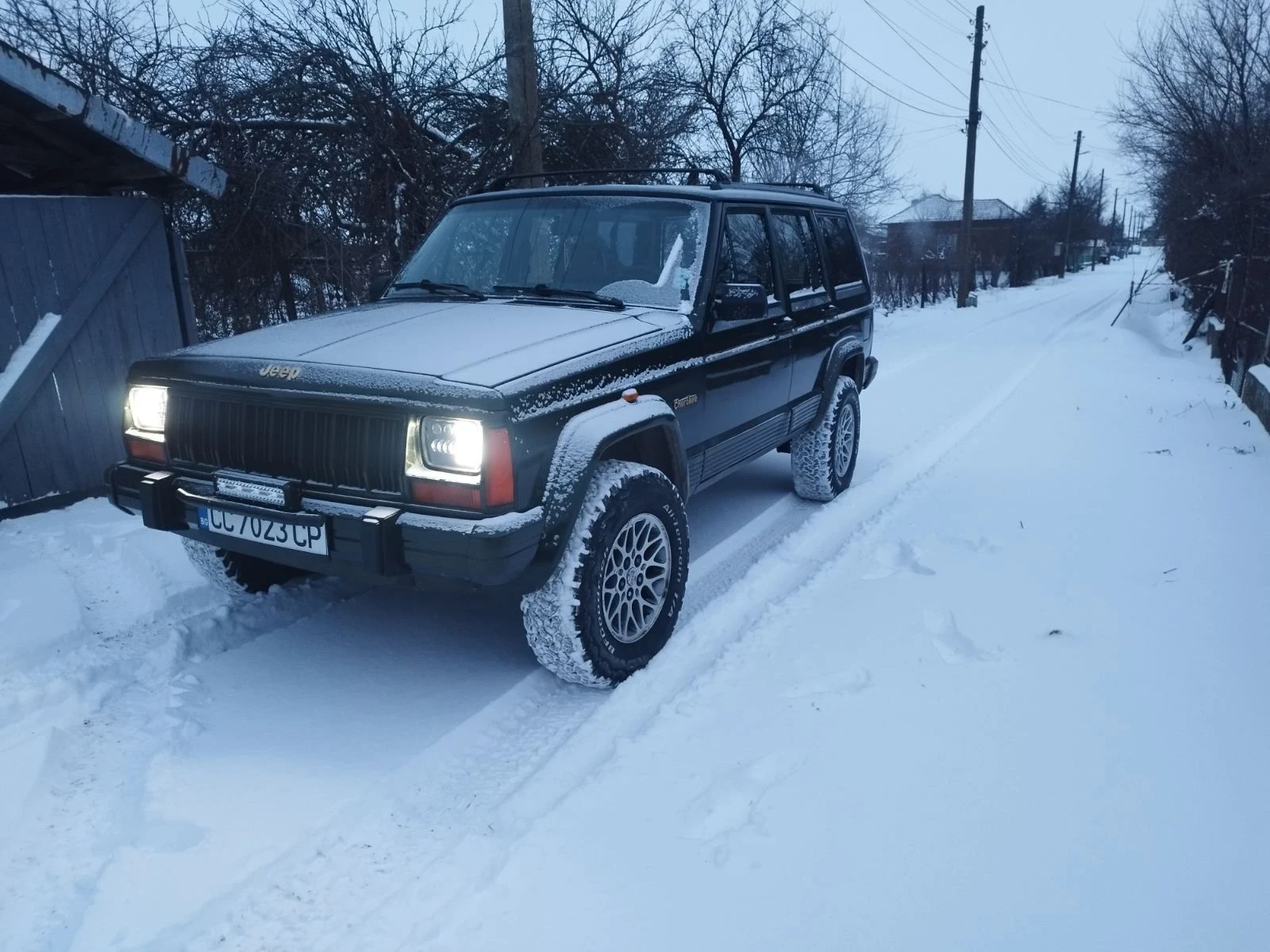 Jeep Cherokee XJ, снимка 3 - Автомобили и джипове - 55626504