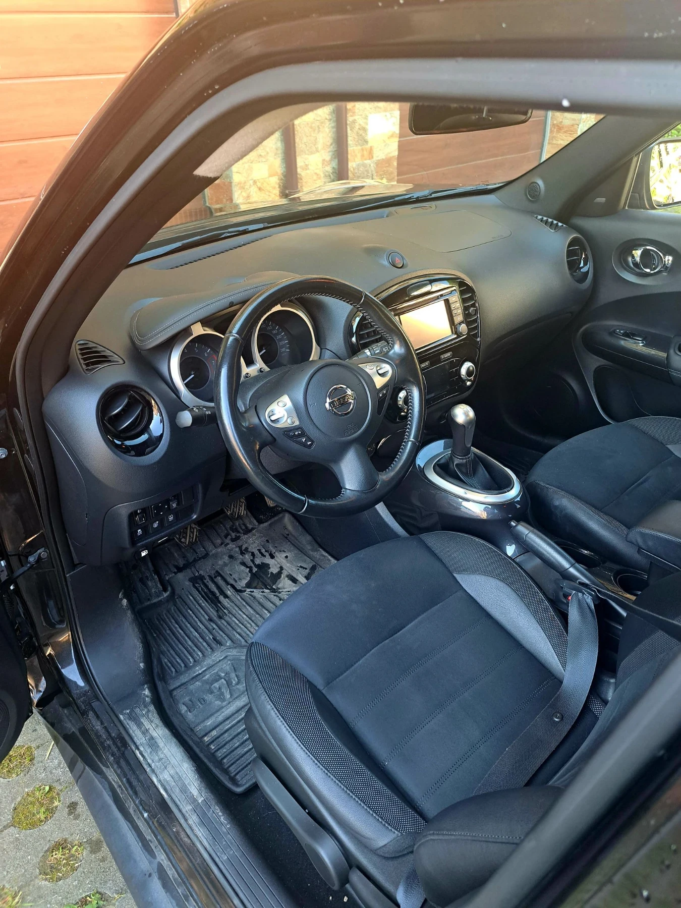 Nissan Juke 1.6, снимка 9 - Автомобили и джипове - 55776946