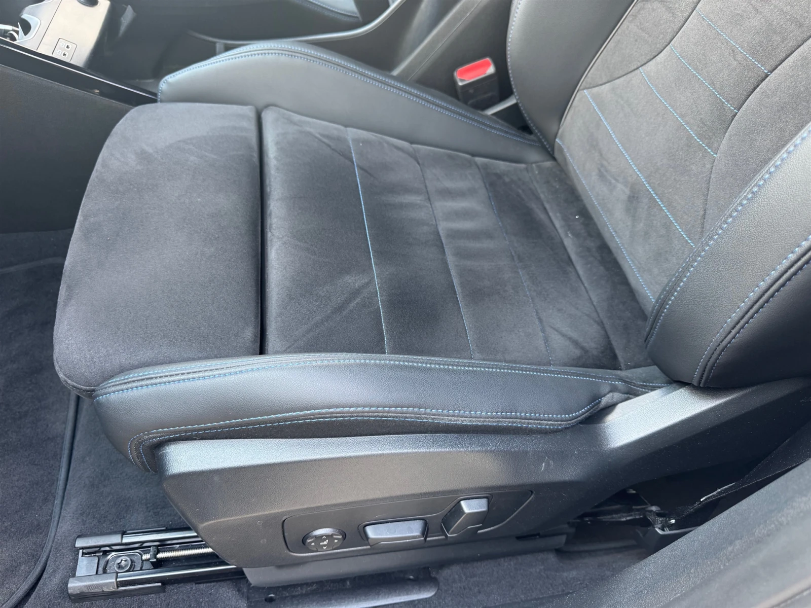 BMW X2 xDrive20d, снимка 12 - Автомобили и джипове - 56359094